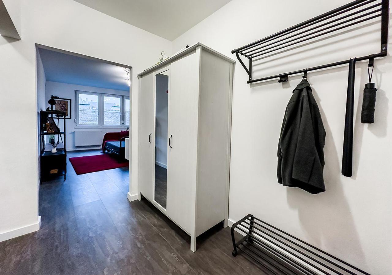 Апартаменти Free Parking - Downtown Location, Balcony & Nespresso Будапешт Екстер'єр фото